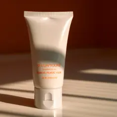 Krem z filtrem 50, optymalny SPF dla cery trądzikowej - Rozwiązanie dla cery tłustej!